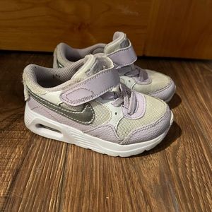 Nike size 7c toddler girl shoes
